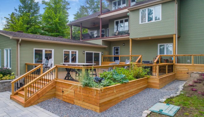 Why Composite Decks Are Perfect for Outdoor Living Space